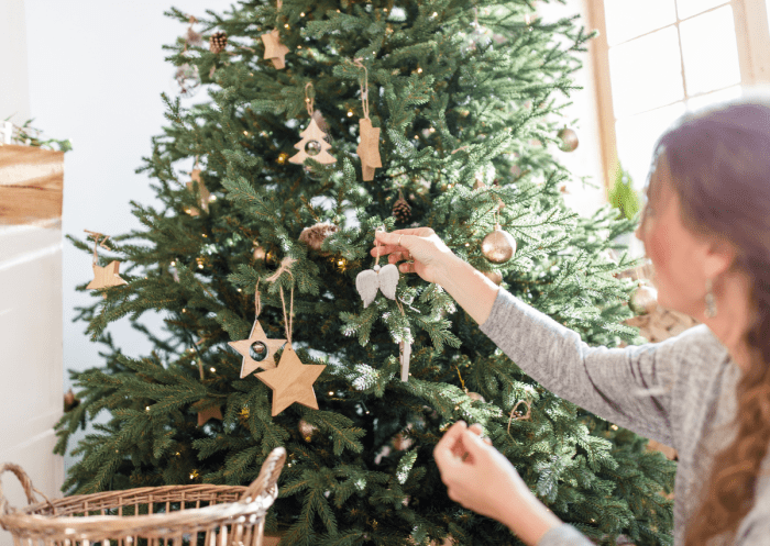 Decorating christmas tree