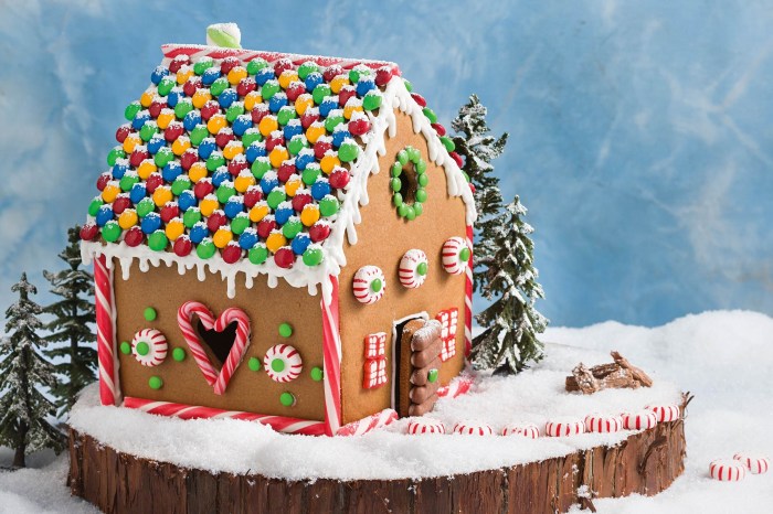 Gingerbread house decorating