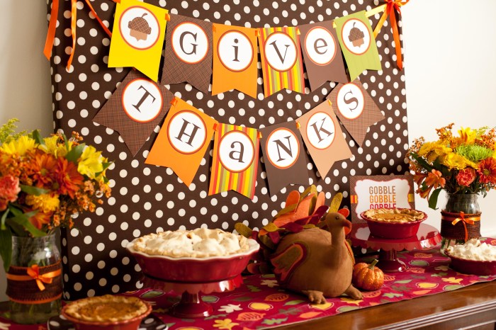 Thanksgiving table decorating ideas